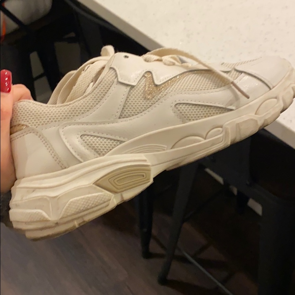 Chunky white sneaker